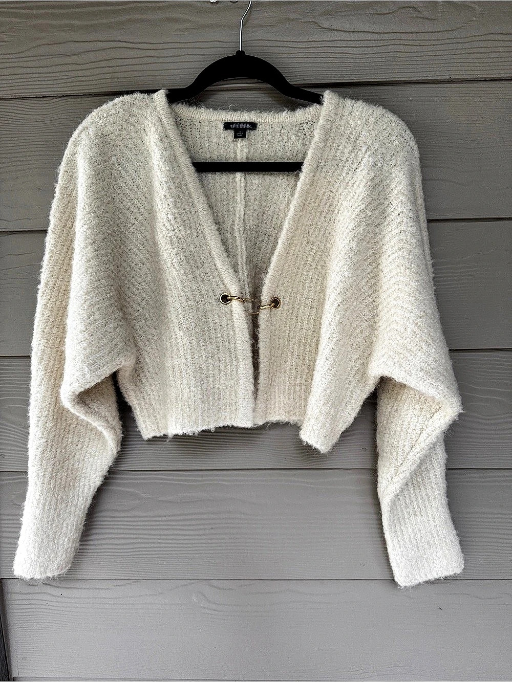 Wild Fable Fuzzy Cropped Cardigan with Metal Clasp Cream Size Small wool blend
